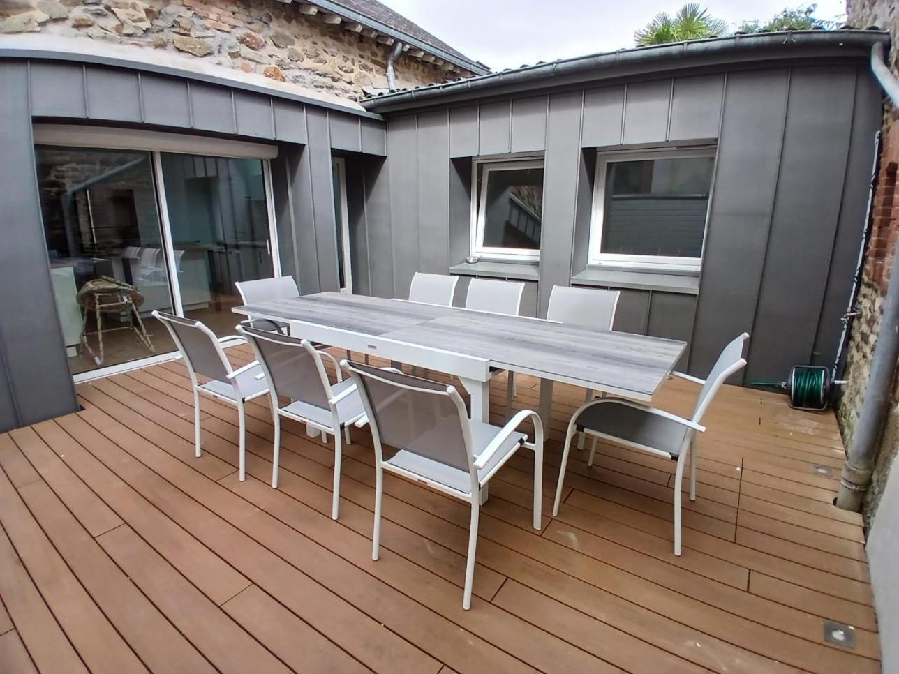 Appartement En Centre-Ville - Local Velos Disponible Mayenne Extérieur photo