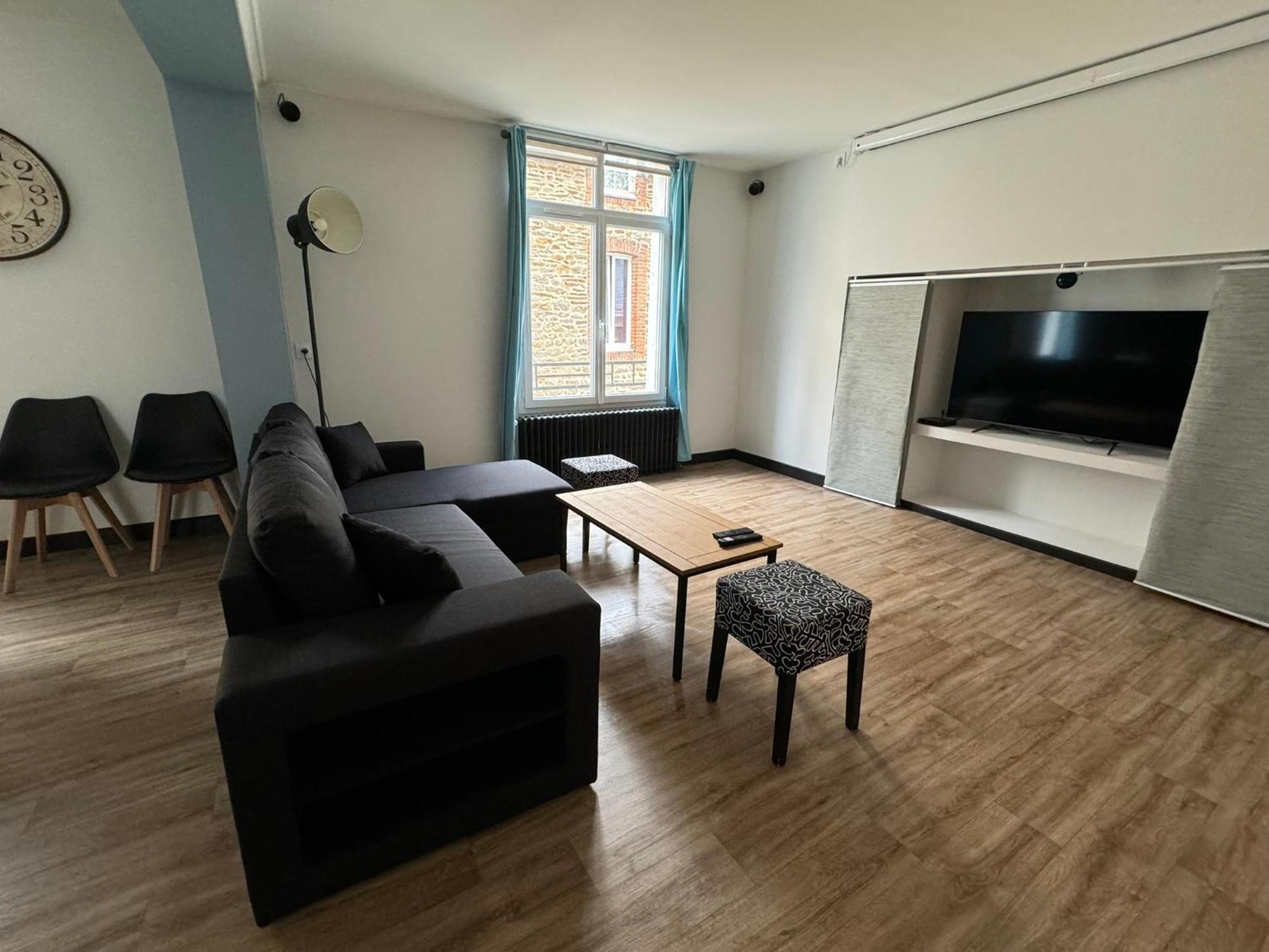 Appartement En Centre-Ville - Local Velos Disponible Mayenne Extérieur photo
