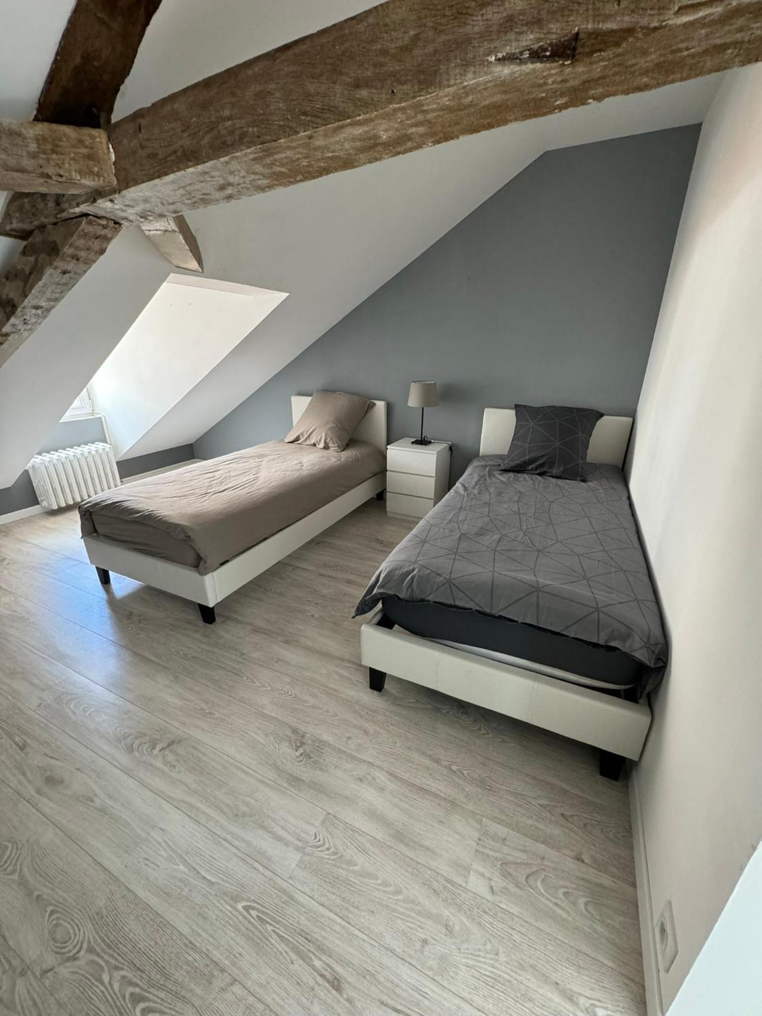 Appartement En Centre-Ville - Local Velos Disponible Mayenne Extérieur photo
